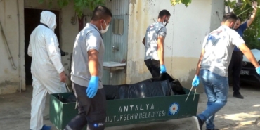 Yalnız yaşadığı evinde ölü bulundu