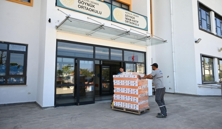 Kırtasiye malzemelerinin dağıtımı tamamlandı