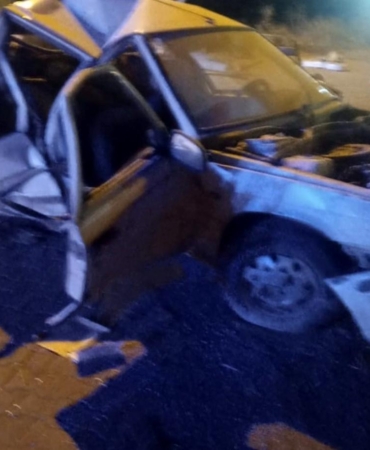 TIR ile çarpışan otomobildeki çift öldü, kızları ağır yaralandı