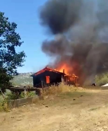 Eğirdir’de ev yangını