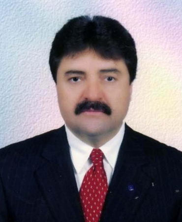 Evinin önünde silahlı saldırıya uğrayan mali müşavir öldü