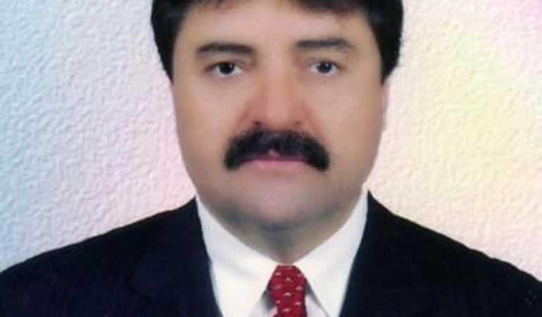 Evinin önünde silahlı saldırıya uğrayan mali müşavir öldü