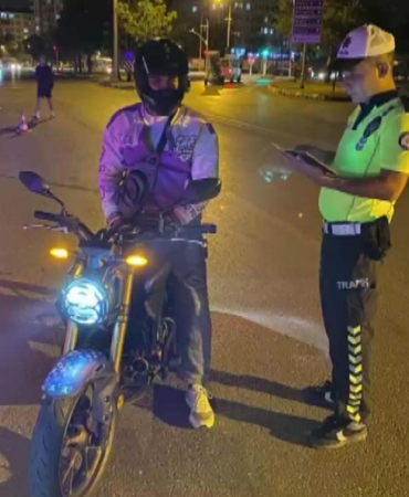 Afyonkarahisar’da 58 sürücüye 329 bin lira ceza