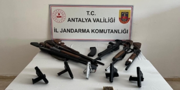 Serik’te kaçak silah operasyonu