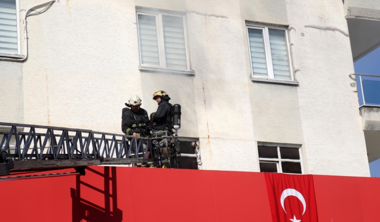 Tekstil atölyesinde korkutan yangın