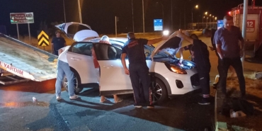 İki otomobilin çarpıştığı kazada 4 kişi yaralandı