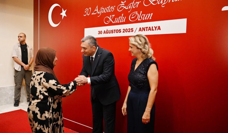 Vali Şahin: Gelecek bizimdir, daha da güçleneceğiz