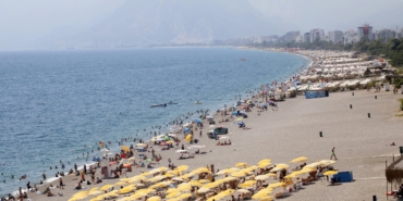 Antalya’da ağustos aynının son günü termometreler 33 dereceyi gördü