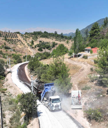 Ovacık Mahallesi’ne Yeni Asfalt Yolu Hizmete Sunuldu
