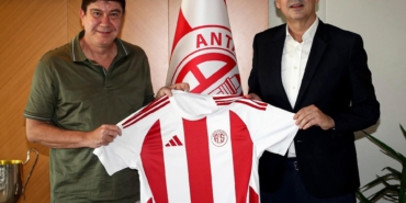 Menderes Türel’den Antalyaspor’a Destek Ziyareti