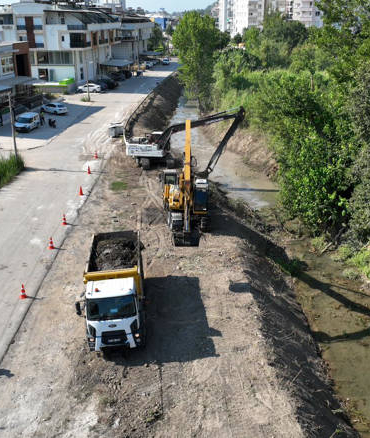 Antalya’da Taşkın Riskine Karşı Temizlik Seferberliği