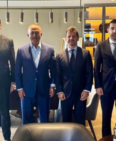 ANTALYASPOR’DAN MEVLÜT ÇAVUŞOĞLU’NA ZİYARET