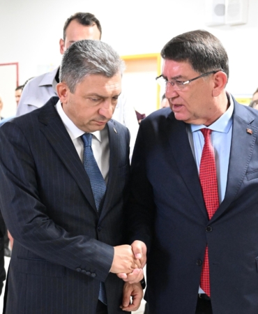 Eğitime Değerli Katkı: Sultan Efe Ortaokulu Açıldı!