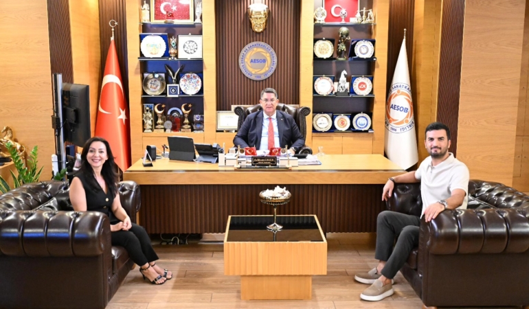 Lotus Akademi’den Esnafa Nazik Ziyaret