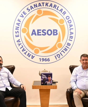 Red Bull Yönetimi, Antalya Esnafını Ziyaret Etti