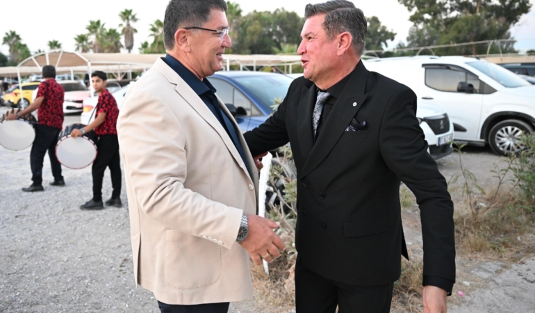 Yasin Ünal’ın Kızının Düğününde Nikah Şahitliği