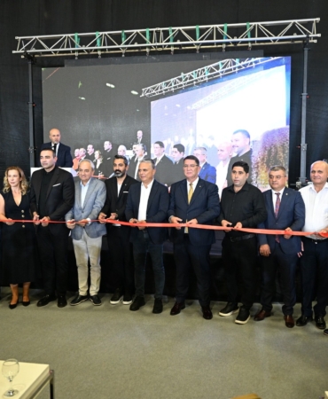 Antalya’da Güzellik Fuarı İle Esnafa Destek!