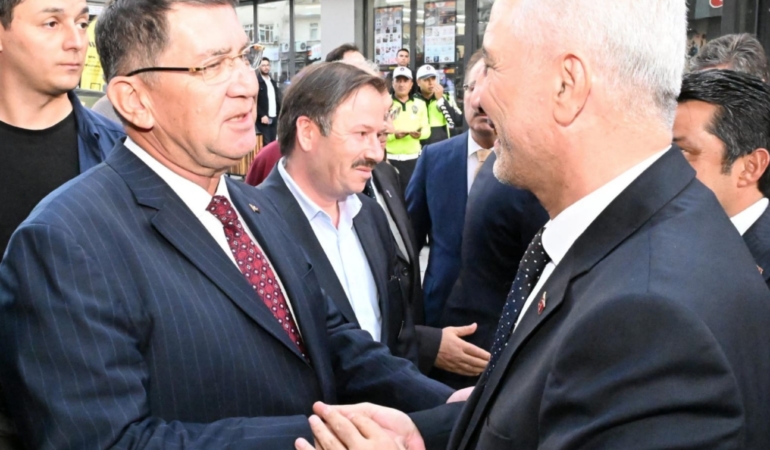 Kırşehir’de Esnaf Ziyareti: Bakan ve Başkanlar Bir Arada