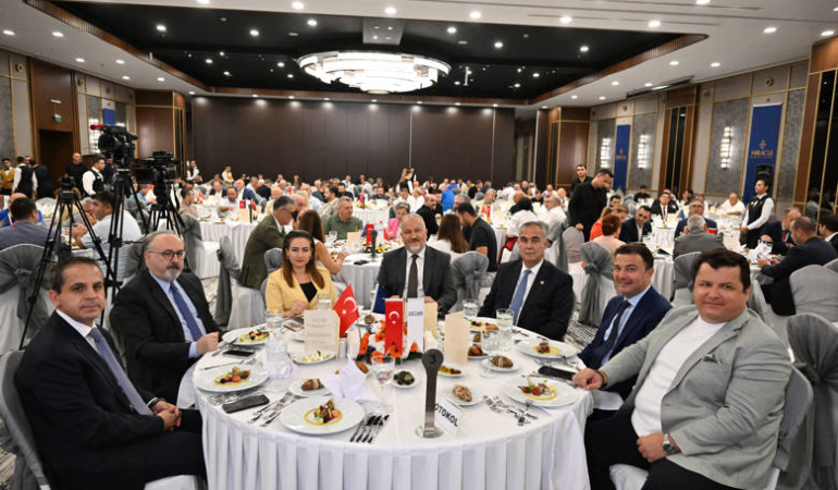 Siyasi Krizler Turizmi Tehdit Ediyor!