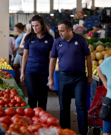 Pazar tezgahında ‘irili, ufaklı’ aldatmacaya 3 bin 541 lira ceza