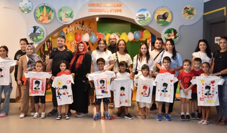 Antalya Bilim Merkezi’nde 30 Ağustos coşkusu çocuklarla buluştu