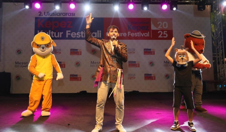 Kepez’de çocuklar için masal gibi festival