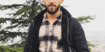 Trenle çarpışan aracın sürücüsü öldü