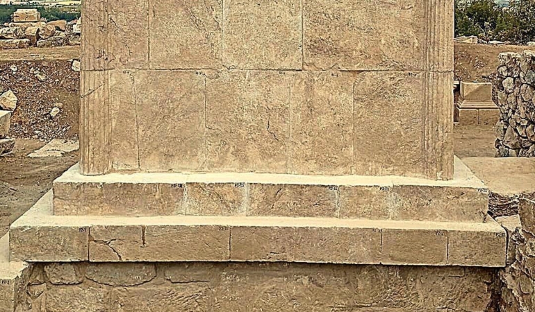 Kibyra’daki anıt mezar ayağa kaldırıldı