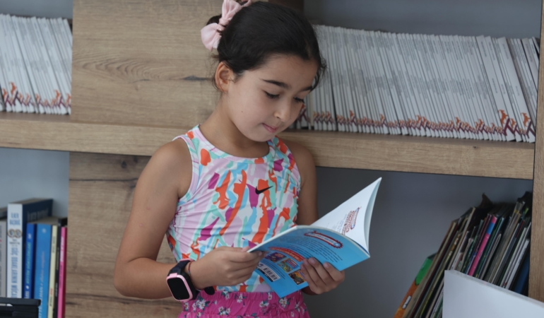 Barbaros Çay Bahçesi Kütüphanesi açıldı