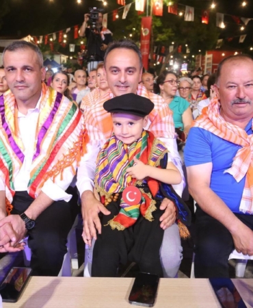 Kepez Kültür Festivali’nde Yörük ateşi yandı