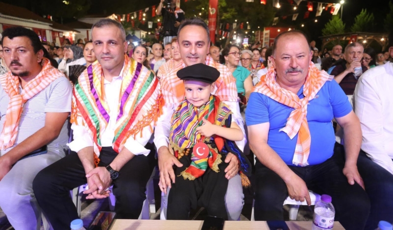 Kepez Kültür Festivali’nde Yörük ateşi yandı