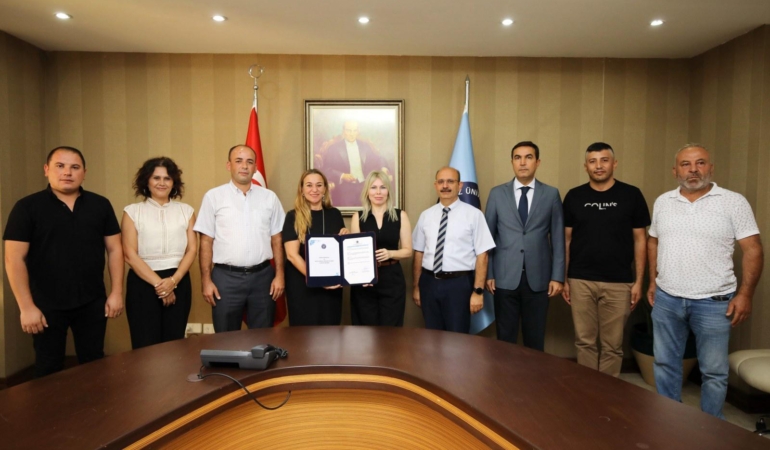 Akdeniz Üniversitesi’nden muhtarlara ücretsiz online eğitim desteği