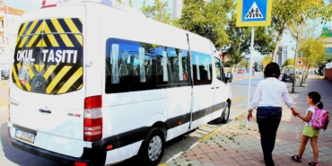 Okul servislerine yüzde 25 zam; son kararı meclis verecek