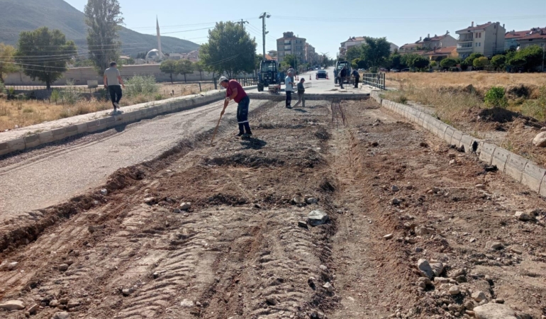 Köprü çöktü yol kapandı