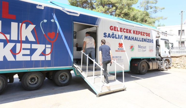 Kepez’in Mobil Sağlık Merkezi’nden Dokumapark’ta kanser taraması