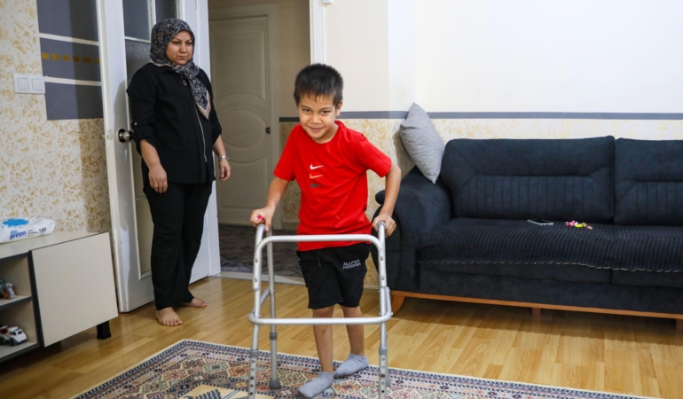 Mert’in ailesi, hastalığına teşhis konulmasını istiyor