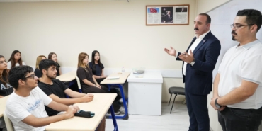Başkan Kotan etüt merkezinde gençlerle buluştu