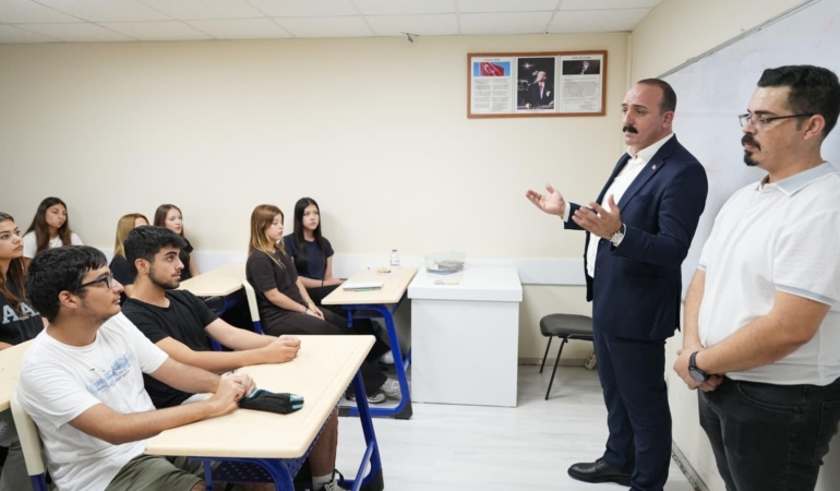 Başkan Kotan etüt merkezinde gençlerle buluştu