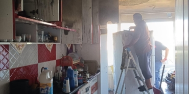 Dairedeki yangın hasara neden oldu