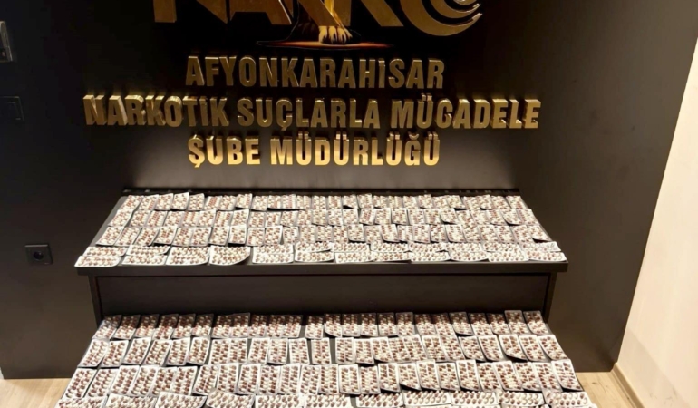 Durdurulan otomobilden uyuşturucu çıktı