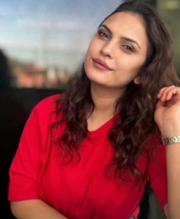 Boşanma kararının çıktığı gün eşi tarafından öldürülen Kübra ve annesi yan yana defnedildi