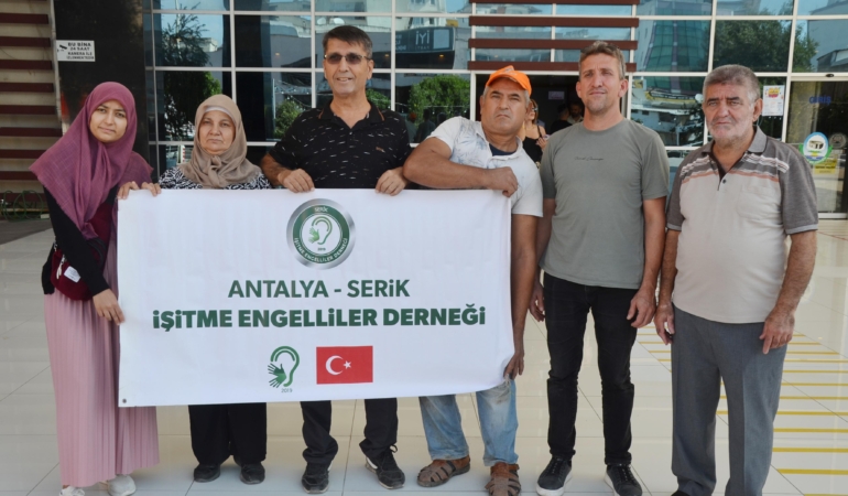 İşitme engellilerden tercüman tepkisi
