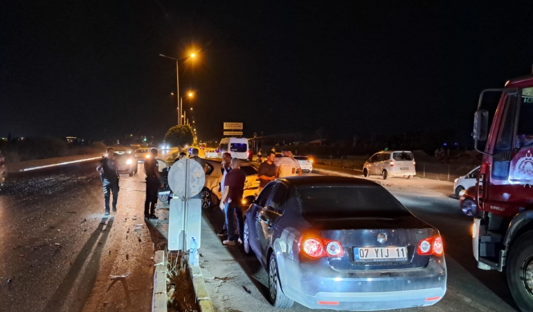 Serik’te kaza: 3 yaralı