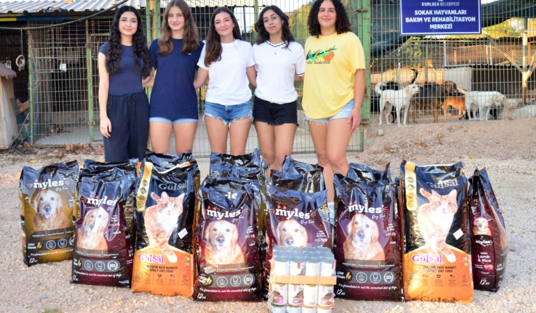 Turnuvadan kazandıkları ödülü barınağa bağışladılar