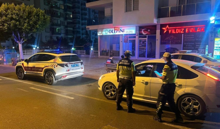 Jandarmadan trafik denetimi