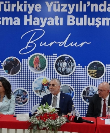 Bakan Işıkhan: Türkiye, dünyanın güven adası olmaya devam etmekte