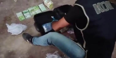 Manavgat Belediyesi’ne yönelik rüşvet soruşturmasında külçe altın, avro ve dolarlar depoda bulundu Manavgat Belediyesi’ne yönelik rüşvet soruşturmasında külçe altın, avro ve dolarlar depoda bulundu