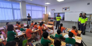 Öğrencilere trafik eğitimi