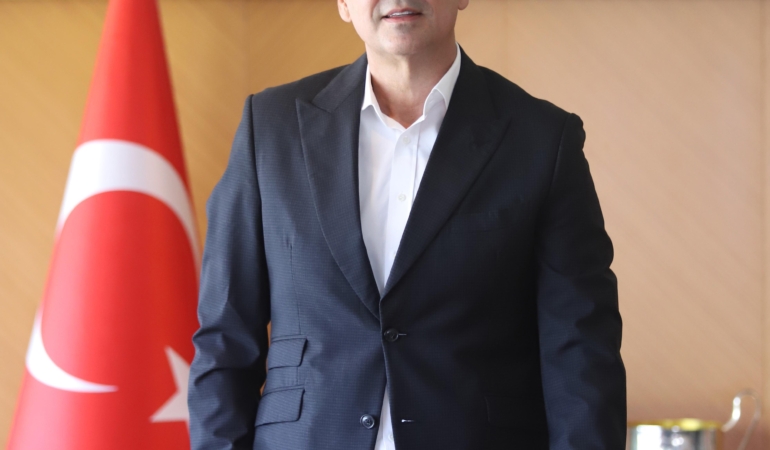 ‘Sevdamız Antalyaspor diyenlerle yol yürümekten gurur duyuyoruz’