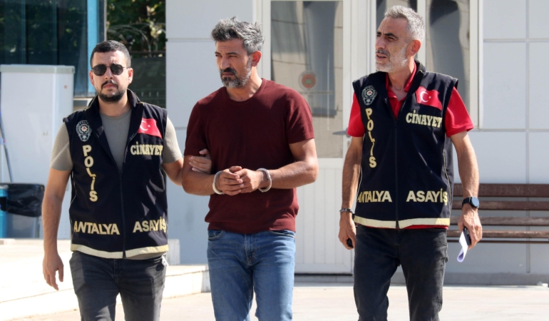 Eski eşini eşarpla boğan şüpheli: Eski konuları açtı, kendimi kaybettim (2)